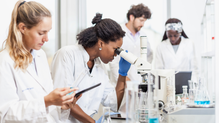 R$ 4,65 bilhões: Paraná terá orçamento recorde para ciência e tecnologia em 2026